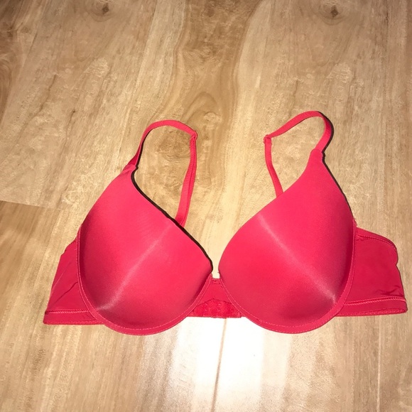 34C Red Bra - Picture 2 of 5